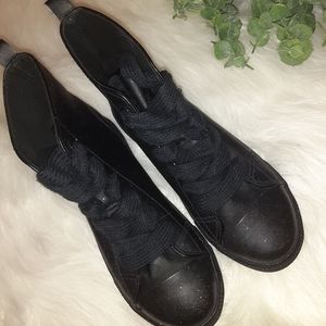 Cat and Jack Girl's Hightop Sneakers Size:1